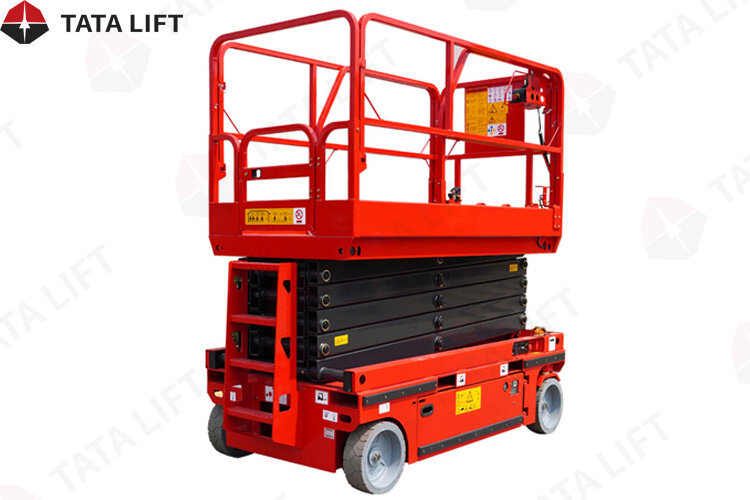 Self-propelled Scissor Lift